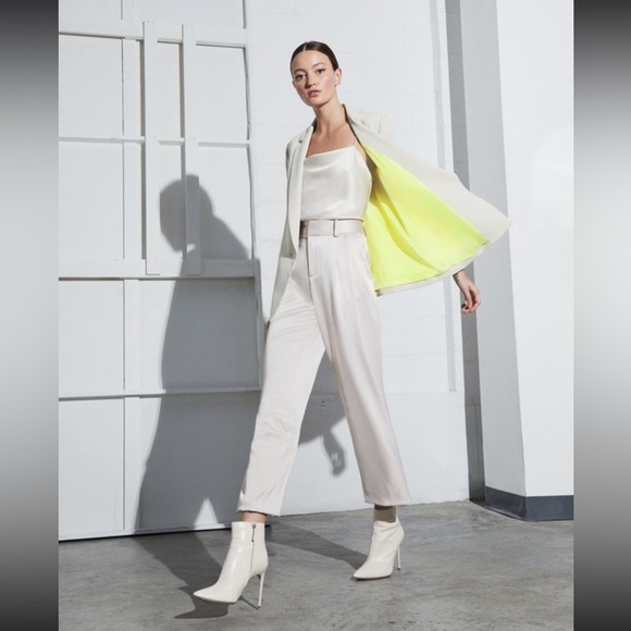 NWT $395 alice + olivia Single Breasted Bergen Blazer Taupe/ Cream Med - Picture 9 of 10